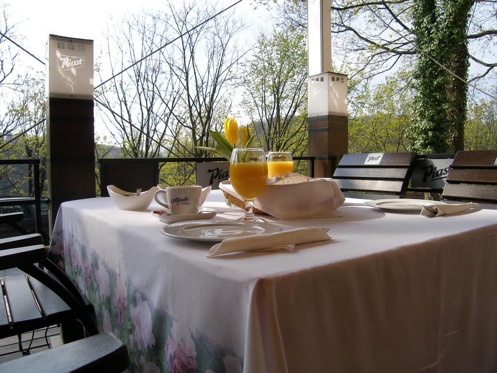 Hotel Zamkowy Walbrzych Exterior photo